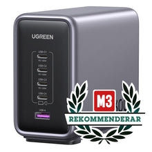 Ugreen Kraftfuld Multilader 5 porte 300W GaN, flere USB-C, én USB-A med effektmærkning, M3 Rekommenderar badge synlig.