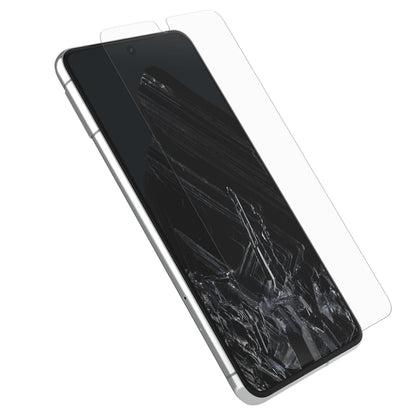 Otterbox Glas skærmbeskytter på Google Pixel 8 Pro, tydelig revne i skærmen, fokus på beskyttelse af displayet.