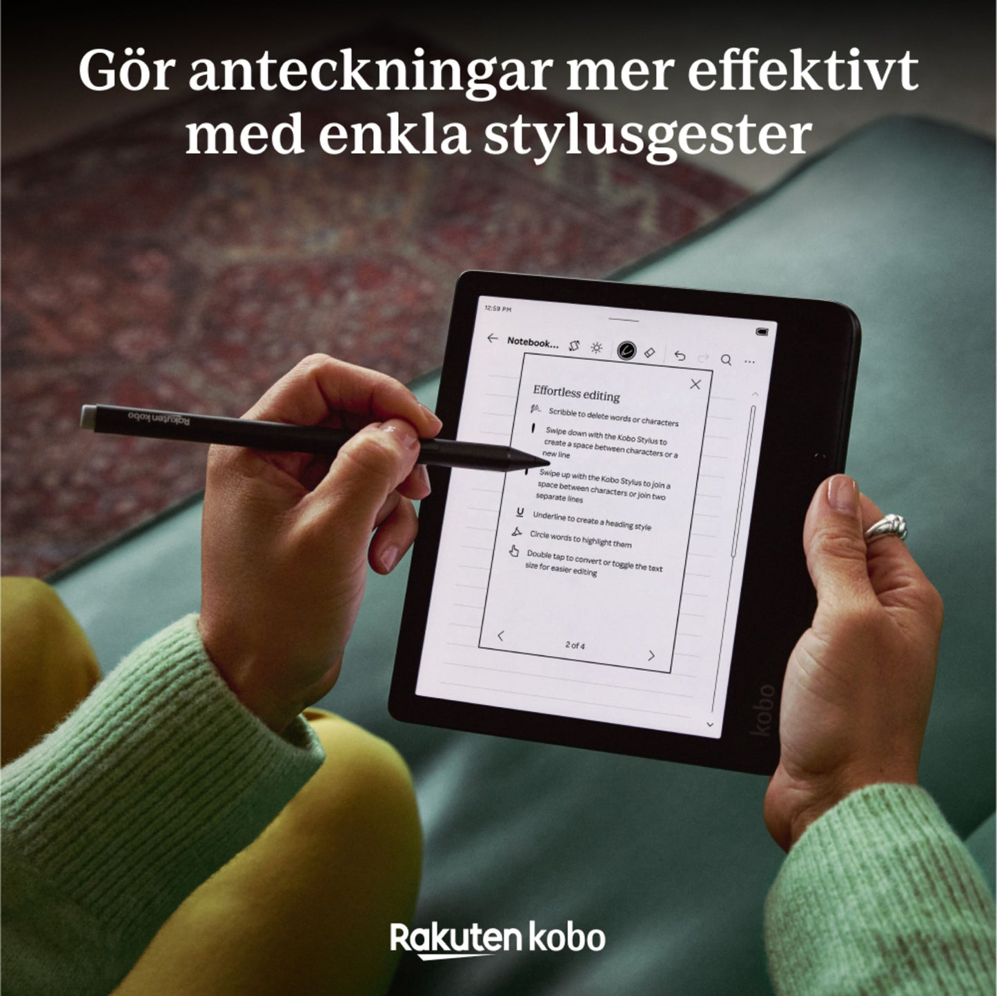 Kobo Stylus 2 Hvid holdes i hånden, redigerer digital notesbog med stylus-tips, svensk tekst og USB-C opladning.