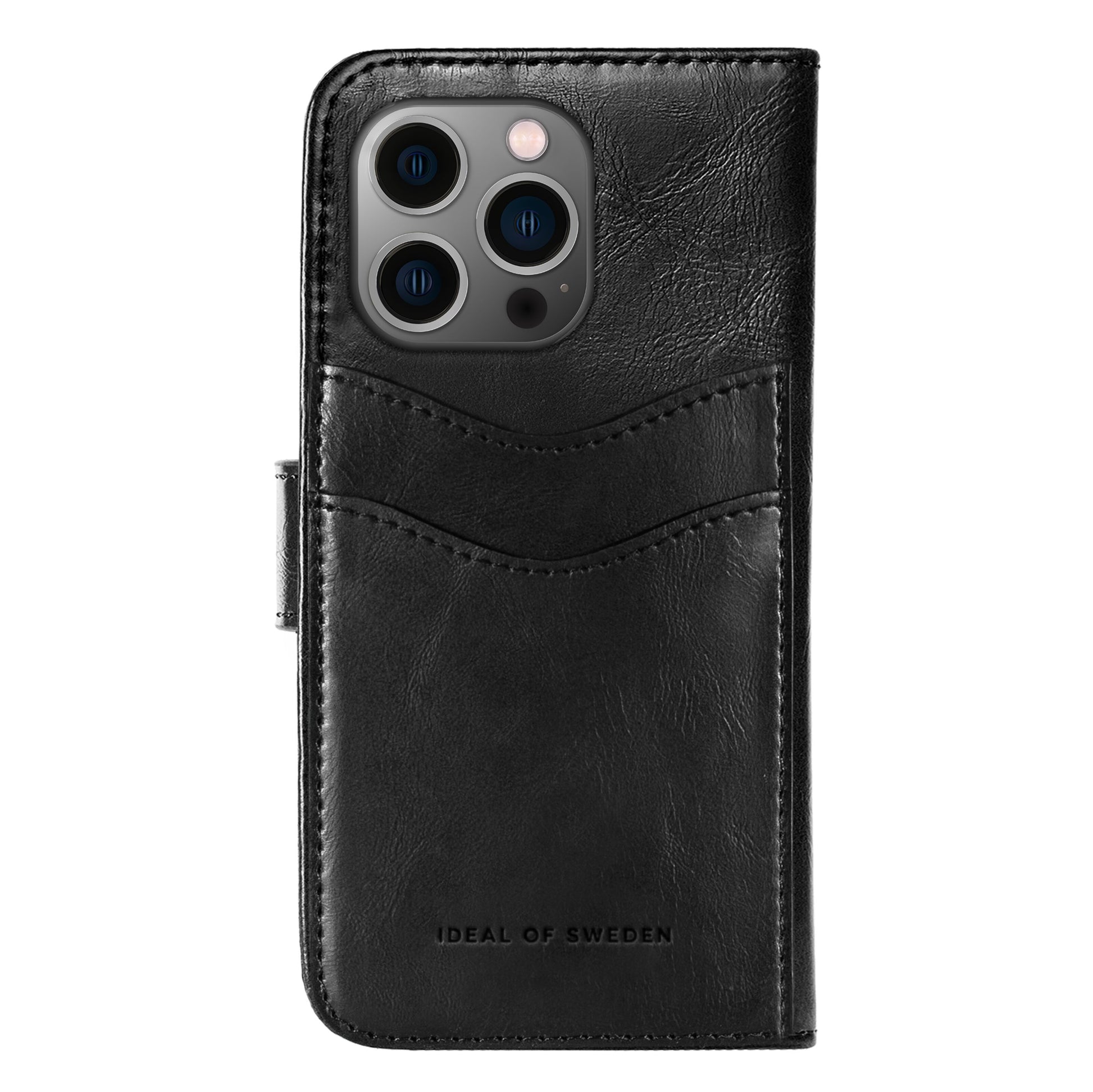 IDEAL OF SWEDEN sorterer magnetisk etui til iPhone 14 Pro med til kortholdere, kamerahul og mobilpung.