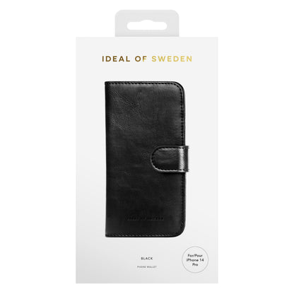 IDEAL OF SWEDEN Magnetisk etui til iPhone 14 Pro sort, emballage med guldfarvet og sort tekst.