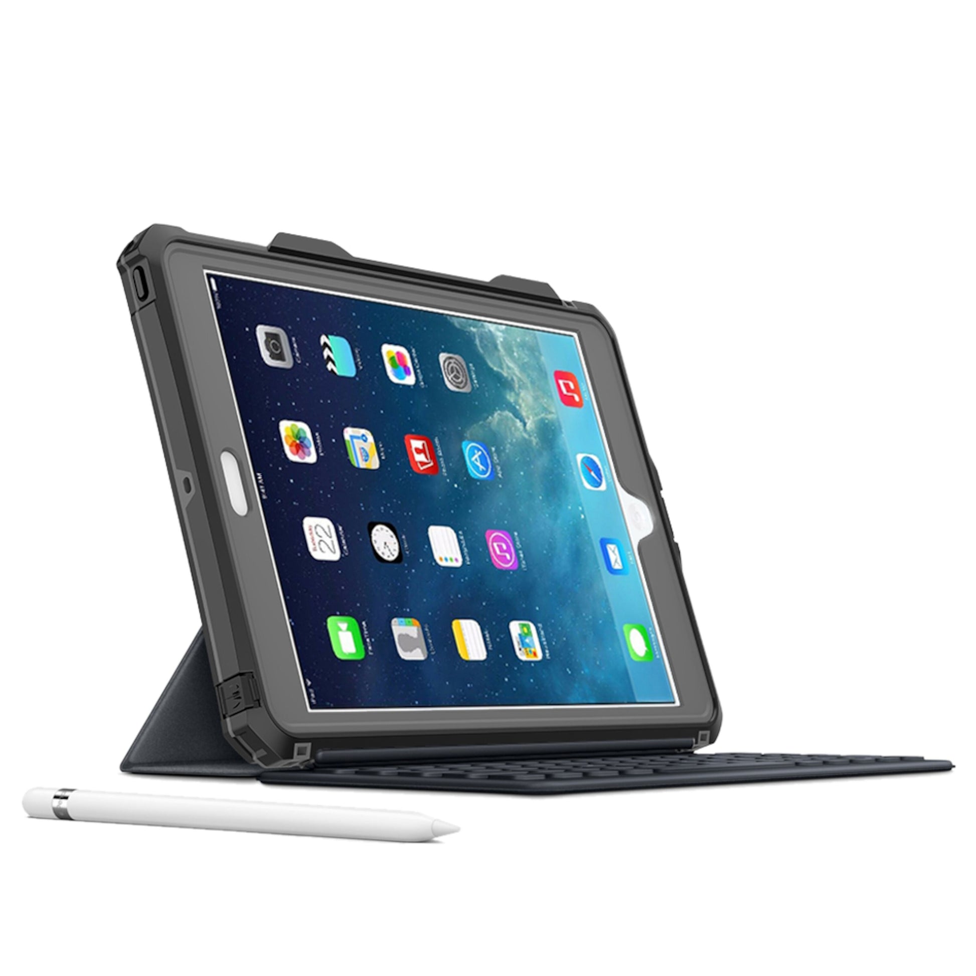IPad 10,2" i vandtæt Armor-X etui med tastaturcover og X-mount-adapter, hvid stylus foran, hjemskærm vises.