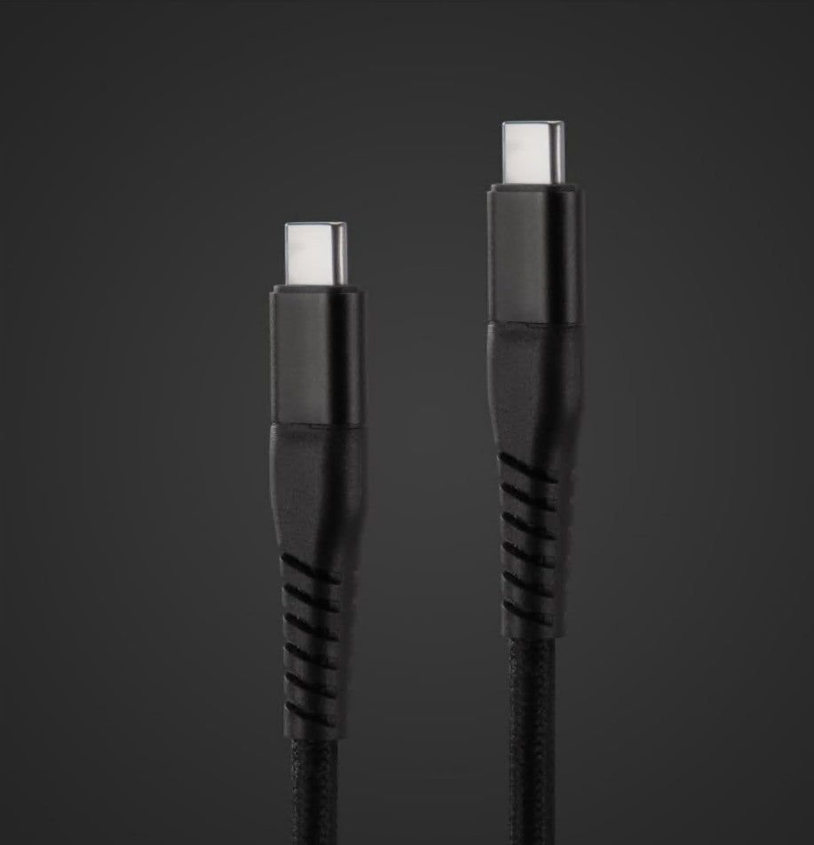 To sorte Kevlar USB-C 3.2 kabler 2 m oprejst side om side, synlig tekstur ved stikender, mørkegrå baggrund.