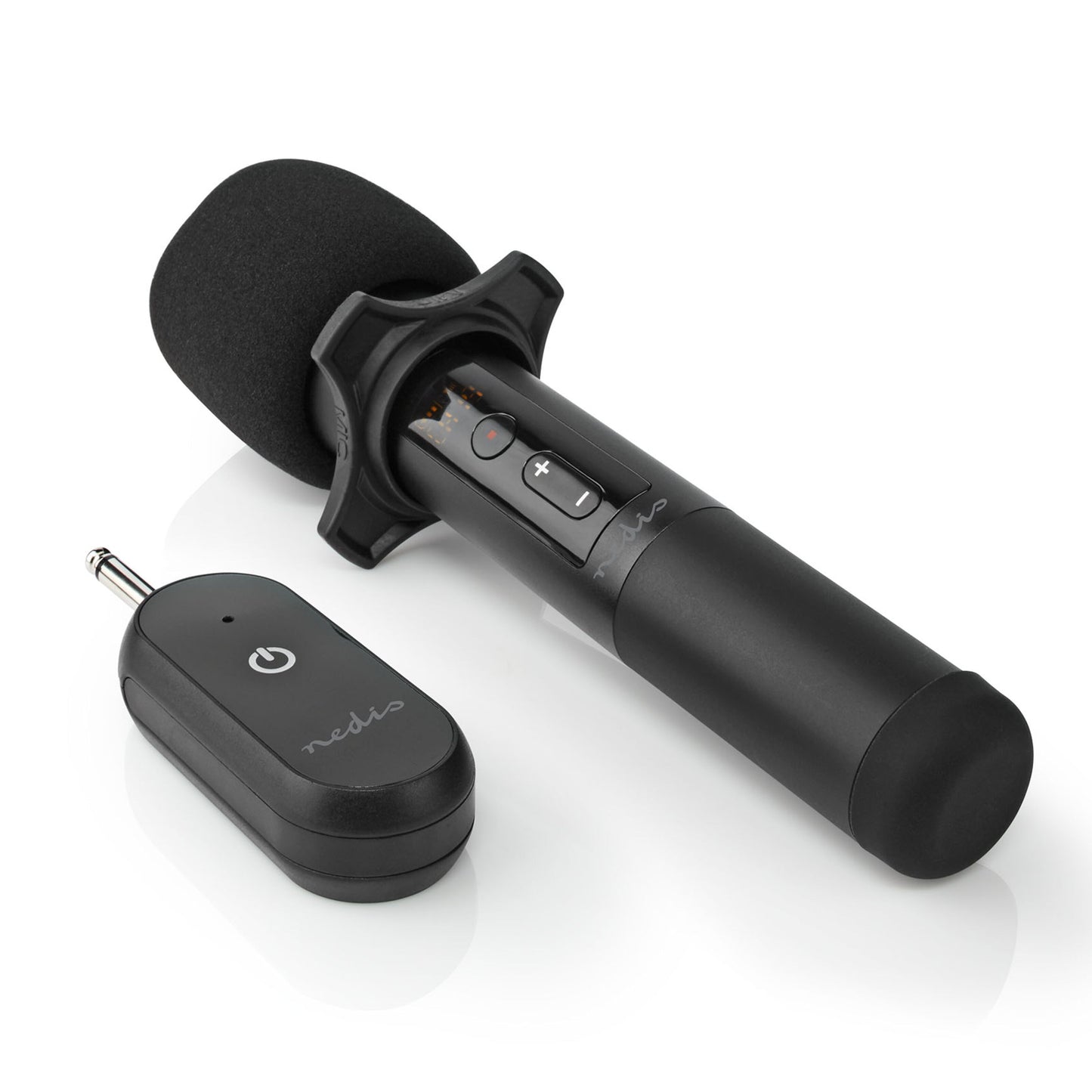 Nedis trådløst mikrofonsæt med sort trådløs mikrofon med kontrolknapper og sort modtager med powerknap.