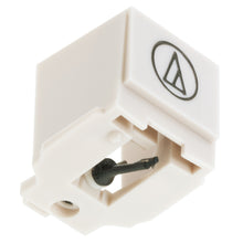 Audio-Technica erstatningsnål til AT-LP60X-serien, hvid med sort nål og synligt Audio-Technica-logo på siden.