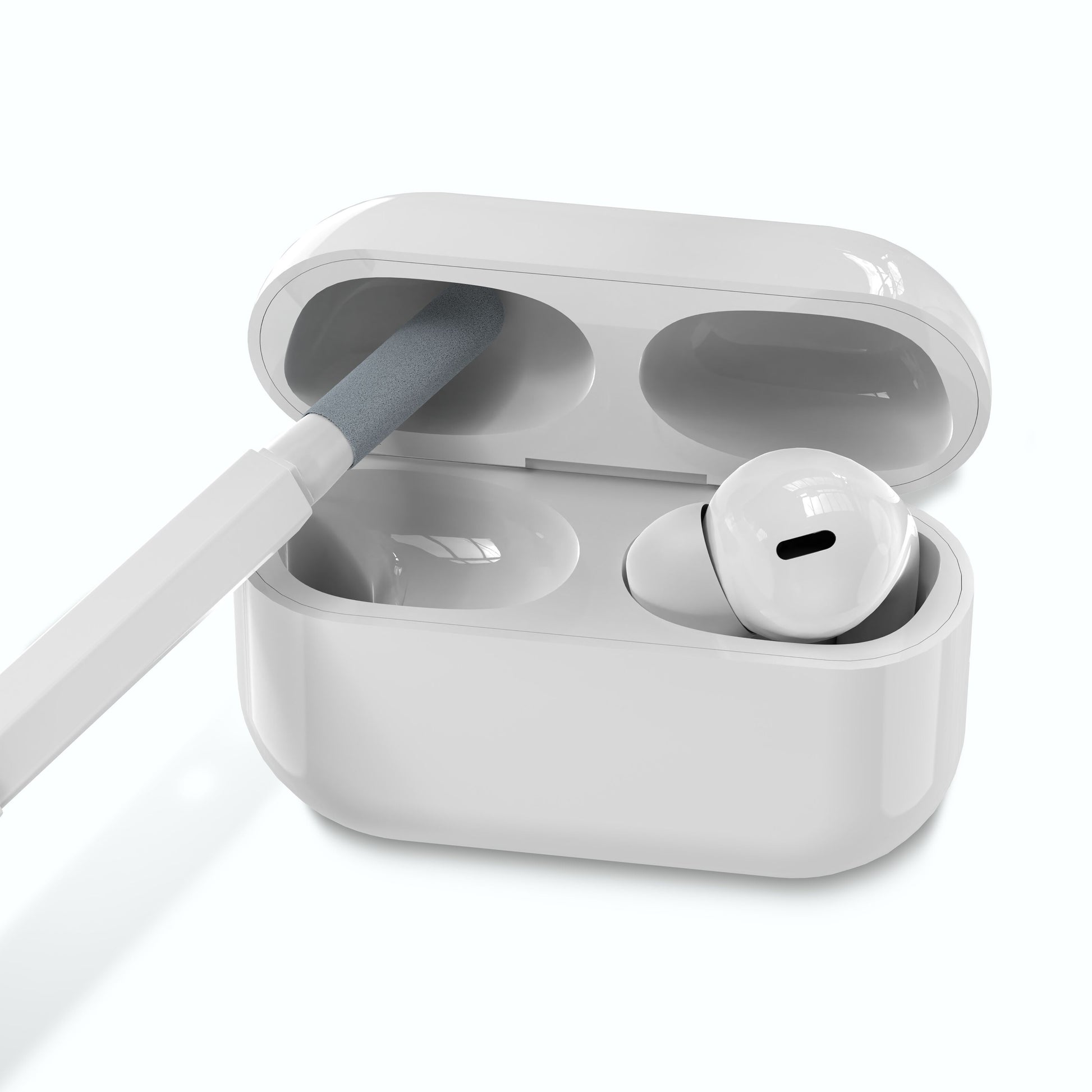 Hvid rengøringspind fra 20-i-1 sæt renser indersiden af hvid trådløs earbud-ladeetui med én earbud i.