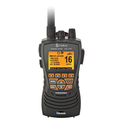 Cobra HH600 DSC VHF håndholdt vandtæt radio, sort og orange, display til kanal 16, nødinfo, knapper og antenne.