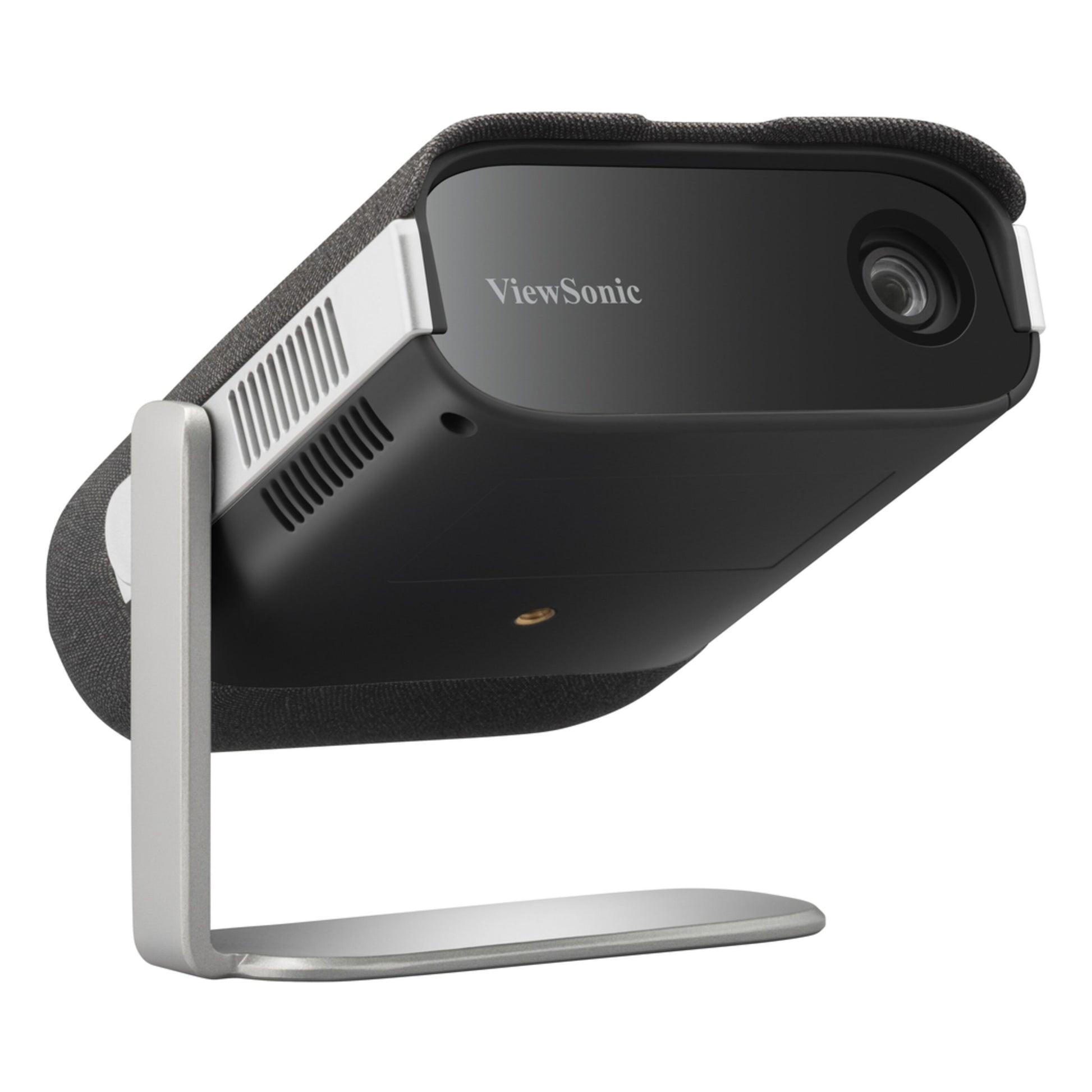 Viewsonic M1XG bærbar projektor med Harman Kardon-højttalere på sort-sølv 360° stativ set fra lav vinkel.