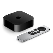 Apple TV 4K 3. gen sort 128 GB med sølv fjernbetjening med rund touchpad og knapper, understøtter Dolby Vision.