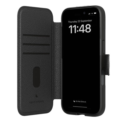Mobilpung iPhone 16 Pro Sort, sort cover i vegetabilsk læderalternativ, kortholder, MagSafe-kompatibel, skærm viser 11:48.
