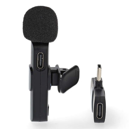 Nedis trådløse knaphulsmikrofon USB-C, til mikrofoner med skumovertræk, clips ses fra siden, USB-C-stik forfra.