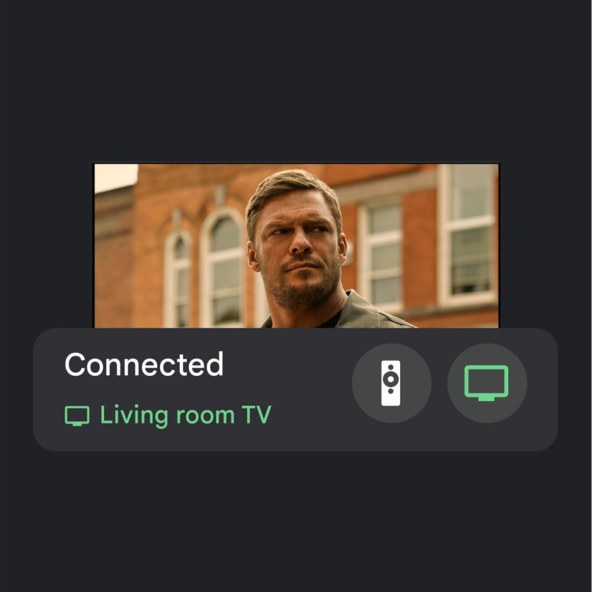 Google TV-streamer 4K Bundle, TV med "Connected-Living room TV" notifikation og 4K HDR ikoner på skærmen.