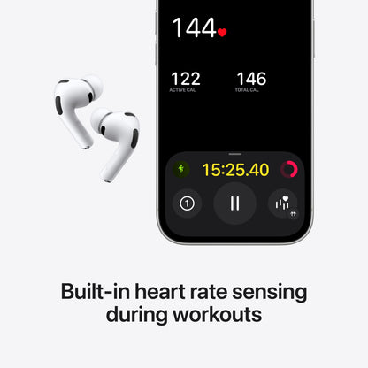 Apple AirPods Pro 3 med indbygget pulsmåling og aktiv støjreduktion ved siden af smartphone med workout-app.