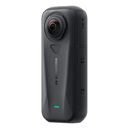 Insta360 X4 Air 8K 360-kamera startpakke mat sort, FlowState-stabilisering, vidvinkelobjektiv, sideknapper, blå LED.