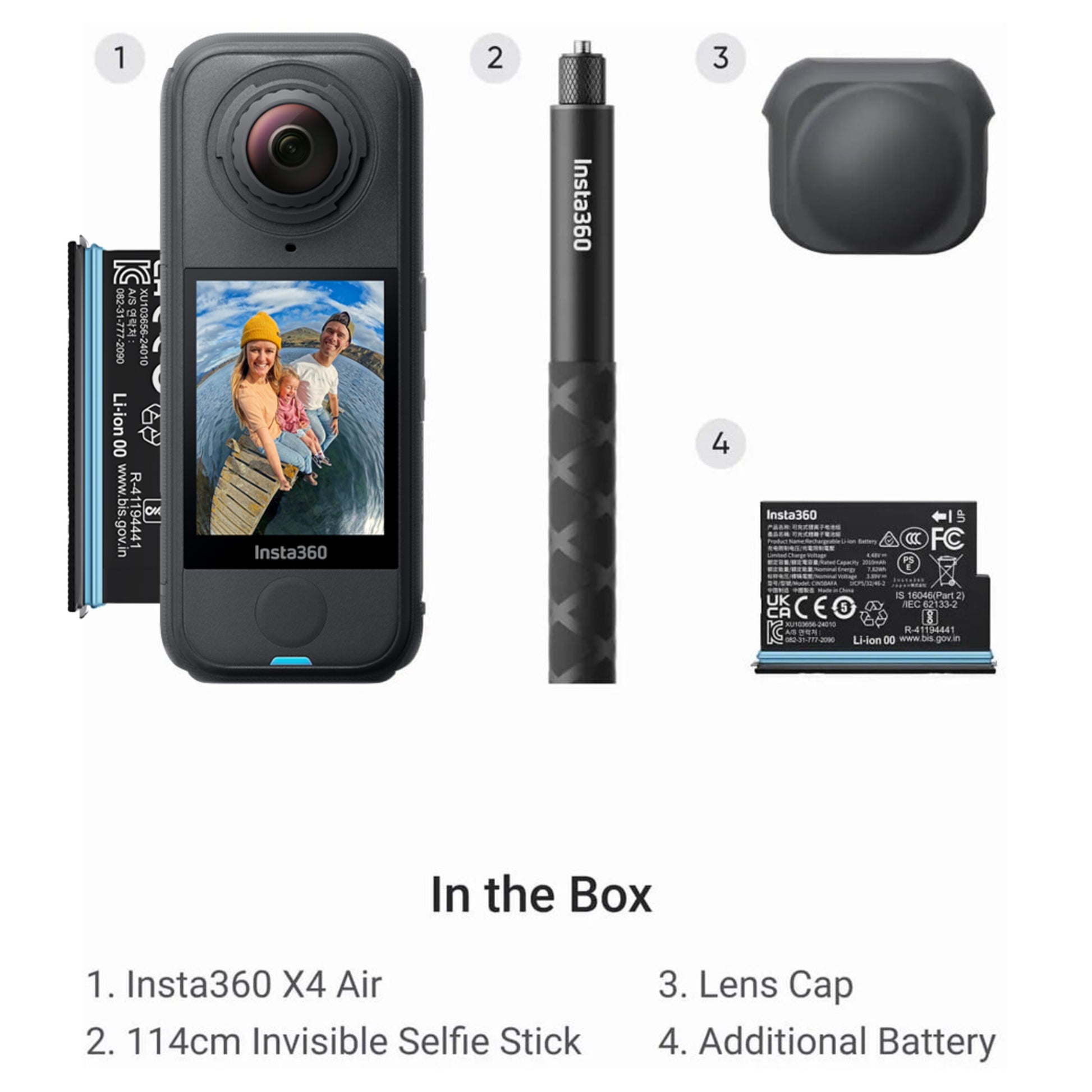 Insta360 X4 Air 8K 360-kamera startpakke med kamera, tændt skærm, selfie-stang, linsebeskyttere og ekstra batteri.