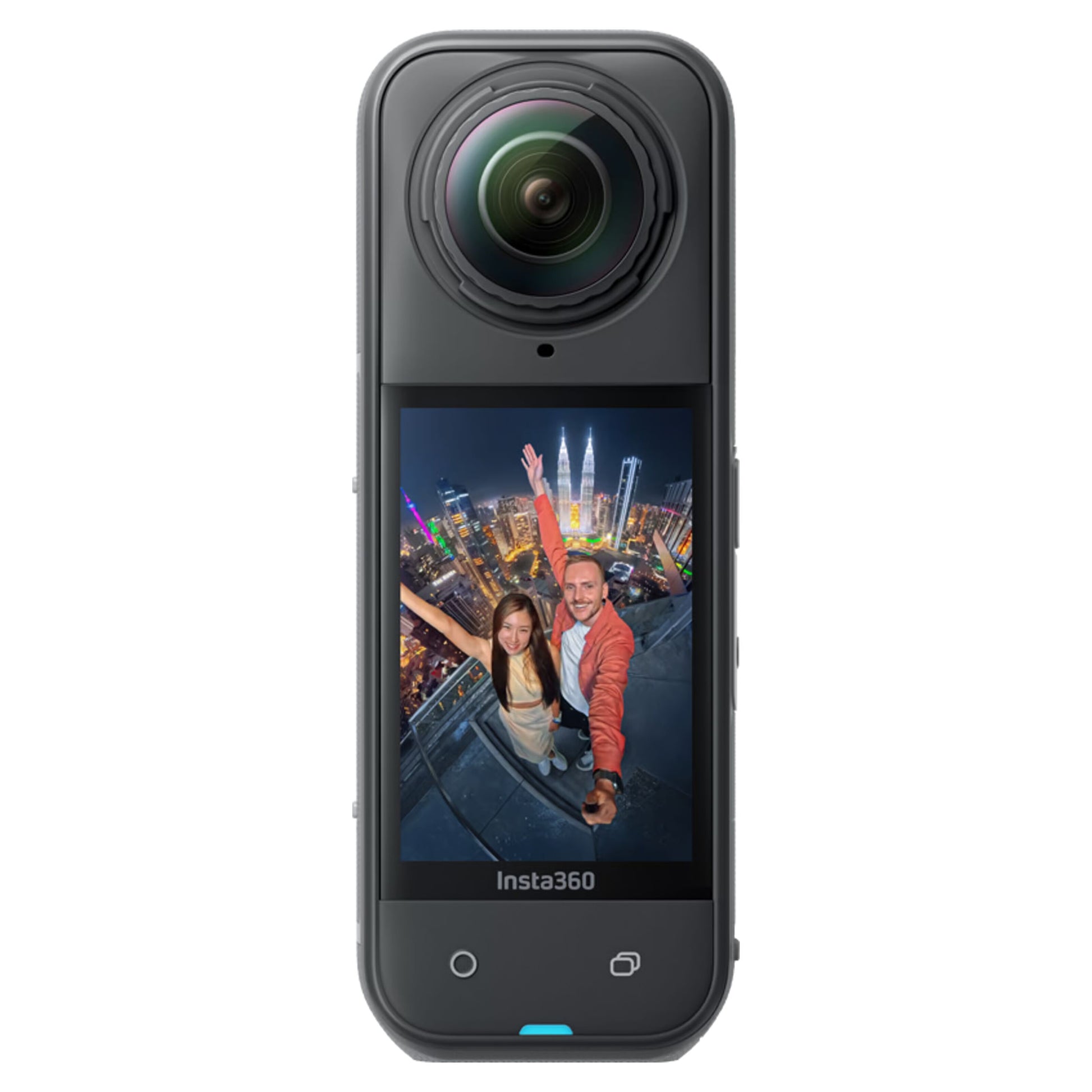 Insta360 X5 Essentials-pakke sort actionkamera tager selfie med to personer på tag om natten, 8K 360° video.