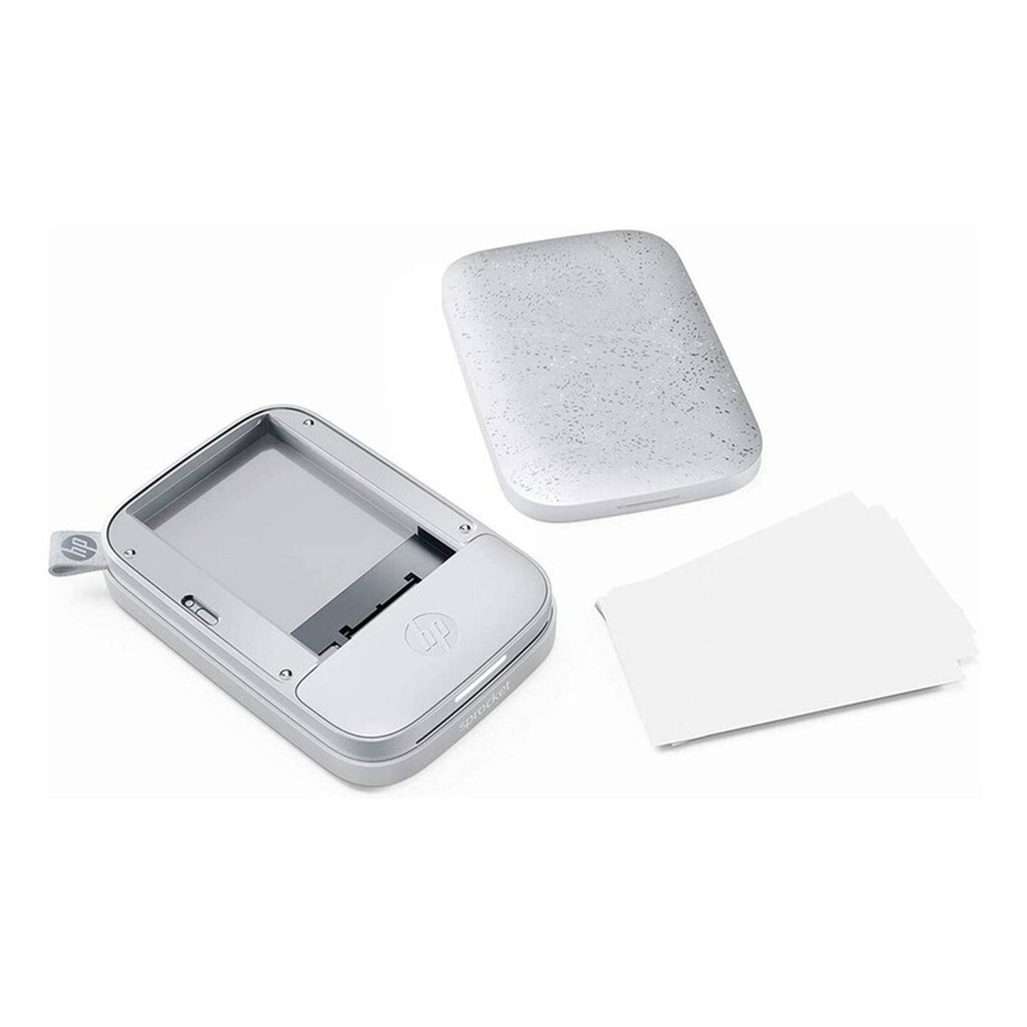 HP Sprocket Luna Hvid trådløs fotoskriver med åben låge, aftaget låg ved siden af og Zink fotopapirark.