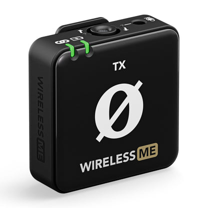 Røde Trådløs ME Dual sort trådløs mikrofon-sender med TX og WIRELESS ME mærker, kontrolikoner, centralt logo, til grønne clips.