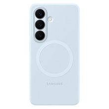 Samsung Galaxy S26 lys blå set bagfra med tre vertikale kameraer, flash og cirkel i midten.