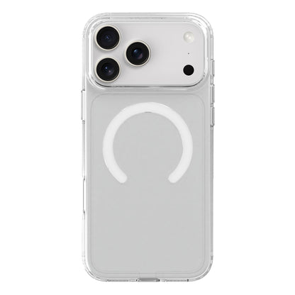 Gennemsigtigt mobilcover til iPhone 17 Pro Max med udsnit til tre kameraer og synlig rund MagSafe-magnet på bagsiden.