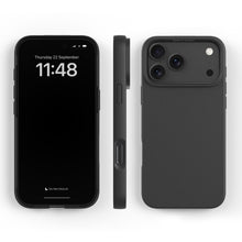 Plantebaseret cover til iPhone 17 Pro Max Sort, vises forfra, fra siden og bagpå med triple kameraudskæring, MagSafe, Made in Sweden.