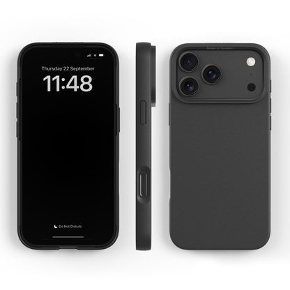 Plantebaseret cover til iPhone 17 Pro Max Sort, vises forfra, fra siden og bagpå med triple kameraudskæring, MagSafe, Made in Sweden.