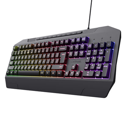 Trust GXT 836 Evocx RGB gamingtastatur, sort med regnbuebelyste taster, anti-ghosting, Trust-logo på håndledsstøtte.