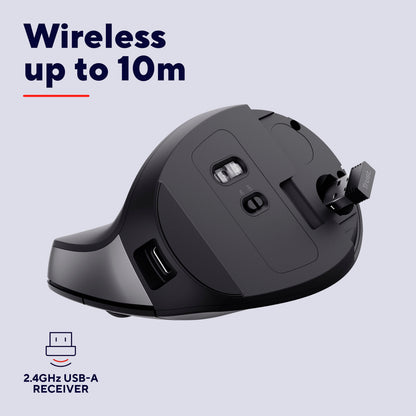 Trust Bayo II ergonomisk trådløs mus sorteret med USB-A modtager, tekst: Trådløs op til 10m, ikon for 2,4GHz USB-A.