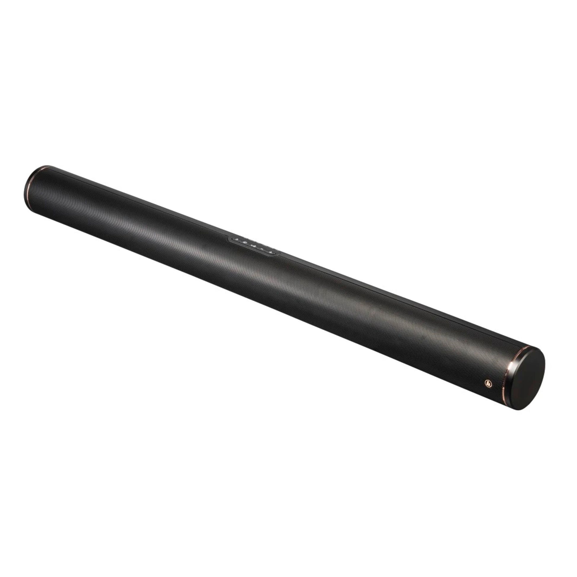 Sort slank cylindrisk soundbar med afrundede ender, vises i vinkel, kompatibel med Fleksibelt vægbeslag til soundbar.