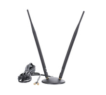 Diablo SMA 4G Mimo antenne 7-8 dBi, to sorte antenner på rund fod, spiralformet kabel, to guldfarvede SMA-stik.