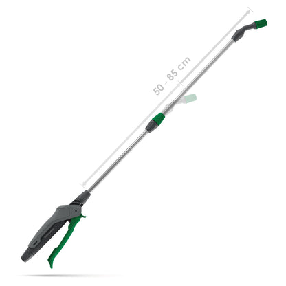 Grimsholm Tryksprøjte 5L med grå/grøn hank, justerbar dyse og skaft 50-85 cm vist både trukket ind og ud.