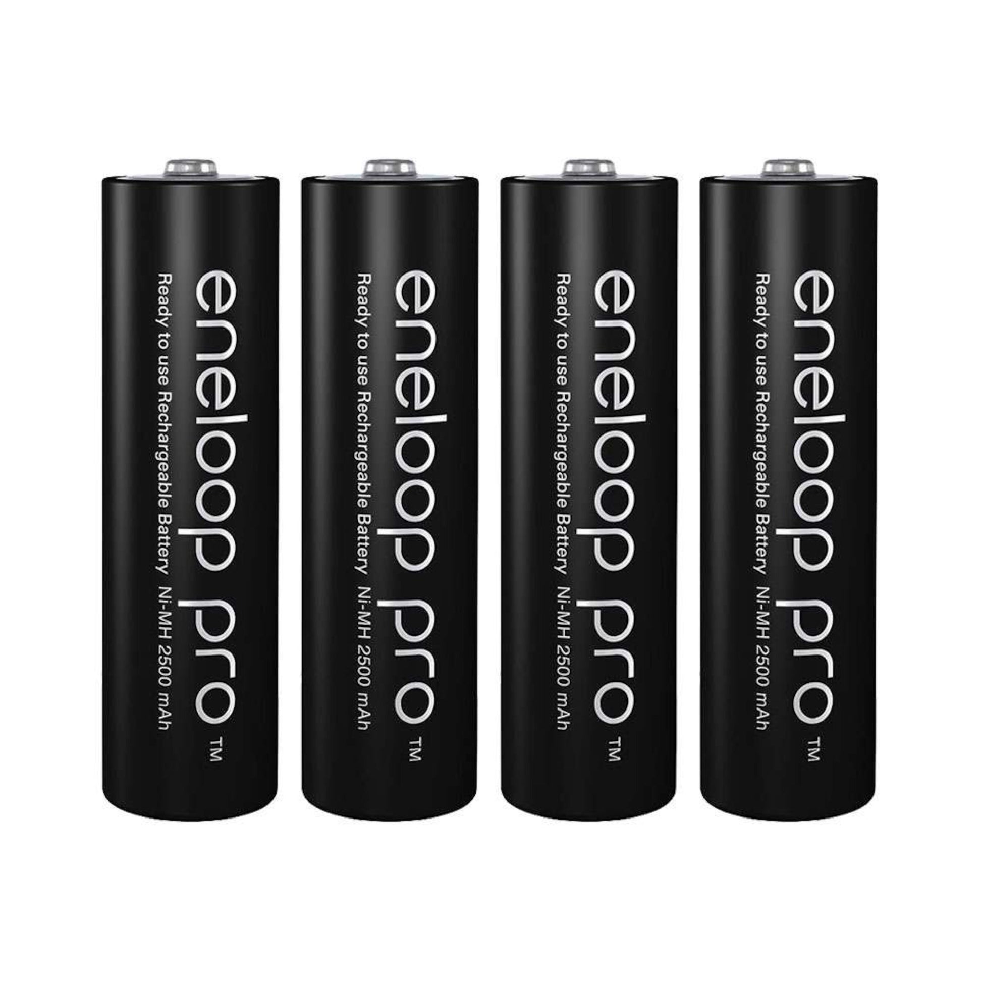 Panasonic Eneloop Pro genopladelige AA-batterier 2500 mAh 4 stk i række med synlig hvid tekst og specifikationer.