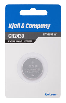 Kjell litiumbatteri CR2430 3V 1 stk i emballage med produktinfo, brandnavn og teksten "EXTRA LONG LIFETIME.