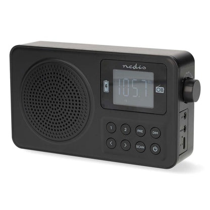 Nedis bærbare FM-radio med Bluetooth, højtaler, digitalt display 105.7 FM, knapper til tuning/indstillinger, volumenhjul højre.
