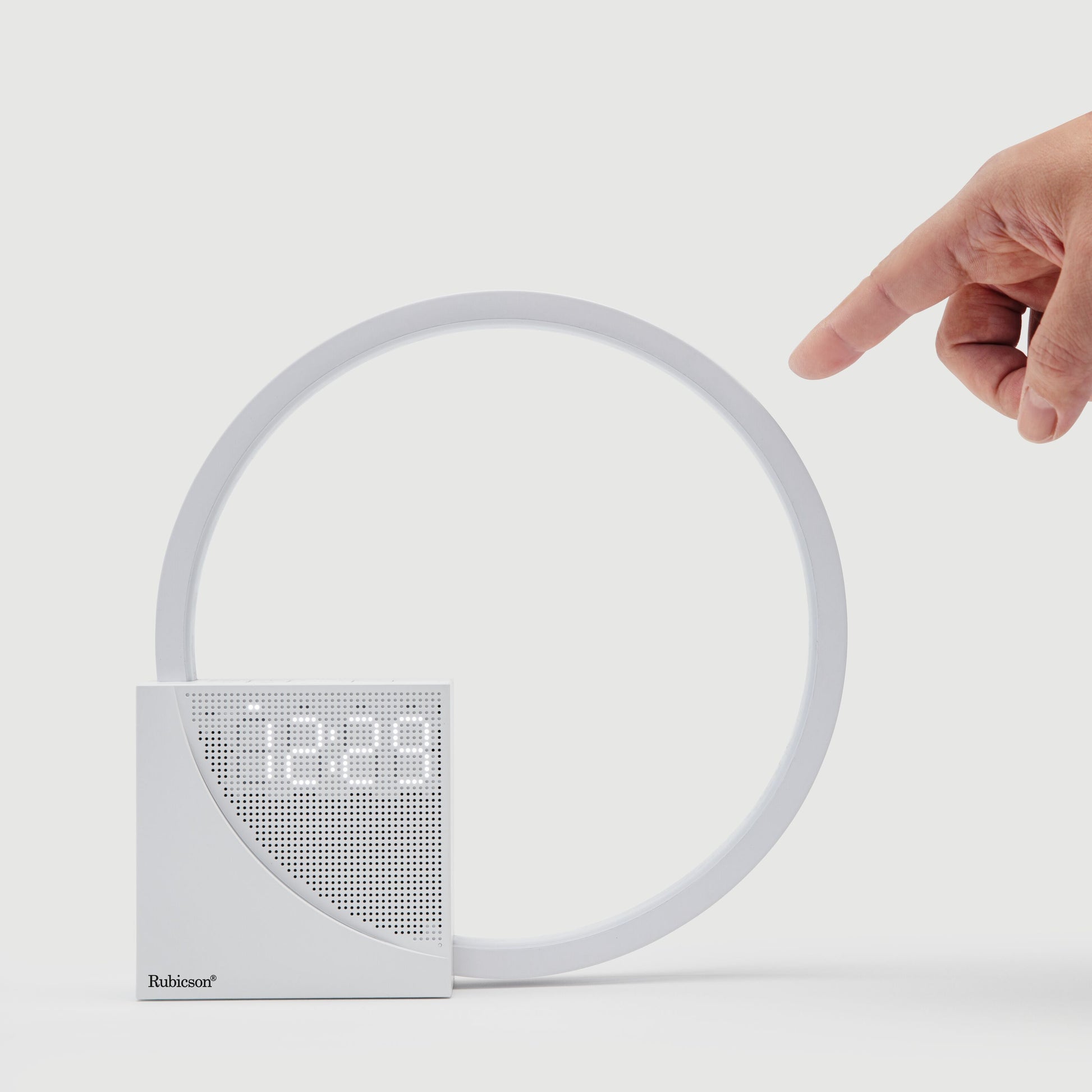Rubicson Wake-up light vækkeur med natlampe, rund ramme, firkantet base, digitalt display 12:29, solopgangssimulering.