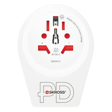 Skross rejseadapter PD Universal til Danmark, jordet, flere stikmuligheder, 13A/250V BS1363-2, PD, SKROSS logo.
