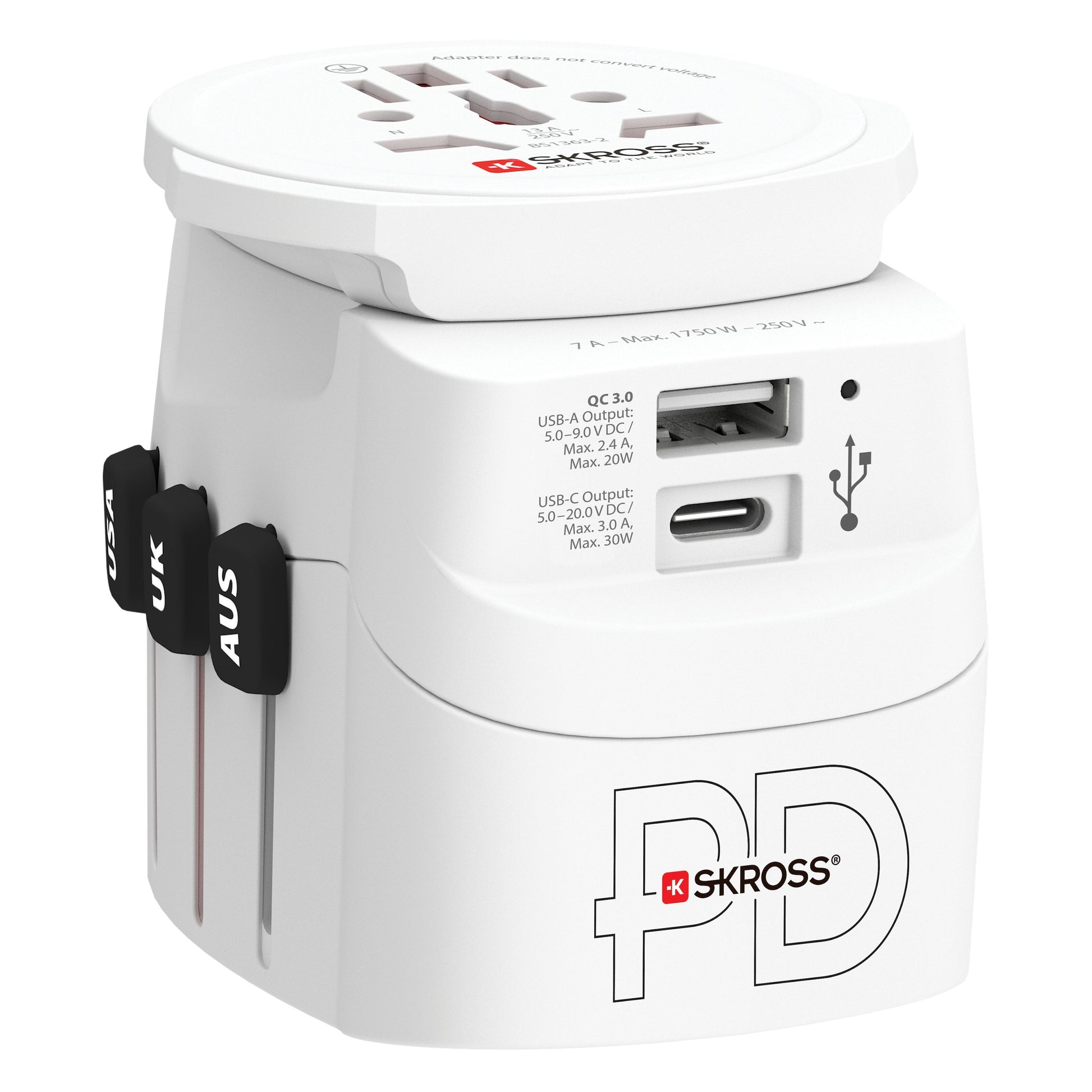 Skross Universal rejseadapter, hvid, USB-A og USB-C port, understøtter UK og AUS stik.