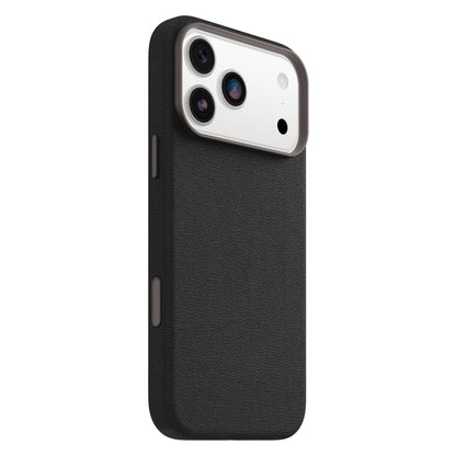 Symmetry Cactus Leather Magsafe cover til iPhone 17 Pro Max sort, tekstureret, passer hvid mobil med triple kamera og LED flash.