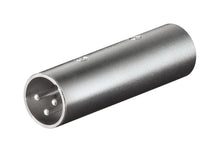 Dobbelt hanestik XLR 3-pin adapter, sølvfarvet, cylindrisk design med to han-stik, vises i skrå vinkel.