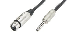 Luxorparts mikrofonkabel XLR hun til 6,3 mm TRS, 1 m sort, sølvfarvet metalstik og sort kabel.