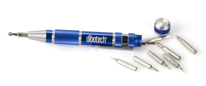 Dibotech blå præcisionsskruetrækker med udskiftelige bits, metalclips og Dibotech-logo på håndtaget, aftageligt låg.