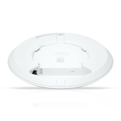 Ubiquiti UniFi U7 Lite access point bundt med 5 GbE RJ-45 port, reset-knap, QR-kode og monteringsbeslag.