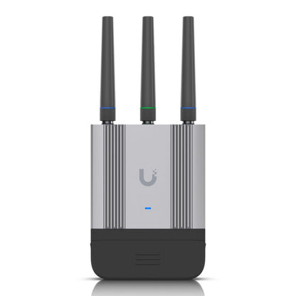 Ubiquiti UMR-INDUSTRIAL-EU 4G-router sølv/sort, tre antenner, blåt frontindikatorlys, centralt U-logo, VPN-understøttelse.