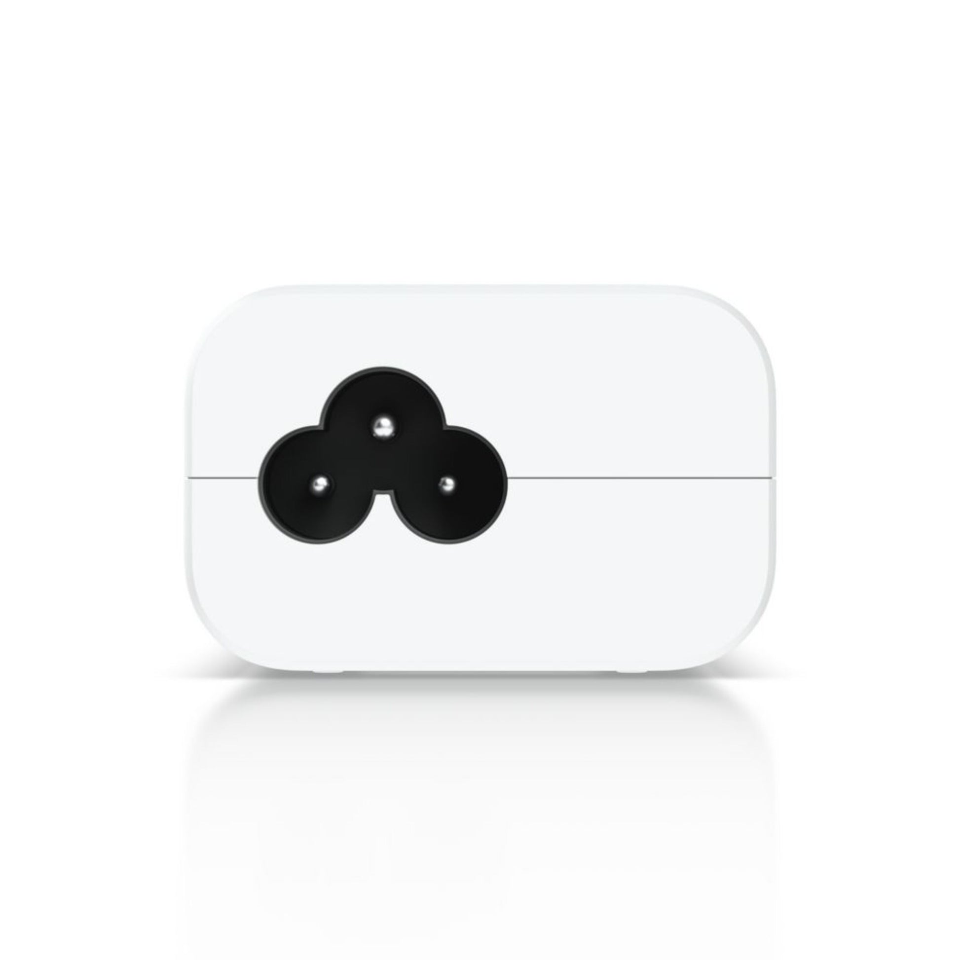 Ubiquiti U-POE injektor 15W, hvid rektangulær adapter med sort trebenet stik til venstre, 802.3af kompatibel.