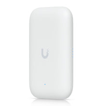 Ubiquiti UniFi Swiss Army Knife Ultra adgangspunkt hvid, rektangulær med LED-indikator, PoE og logo på fronten.