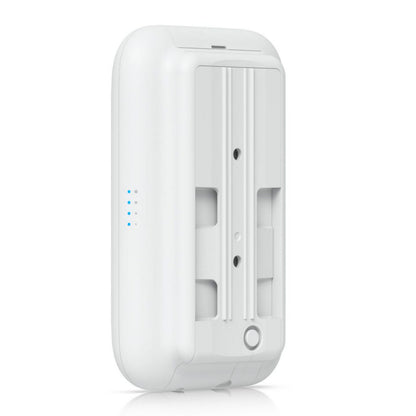 Ubiquiti UniFi Swiss Army Knife Ultra adgangspunkt, bærbar batterioplader, PoE strøm, opladningsdock, 4 blå side-LEDs, device slot.