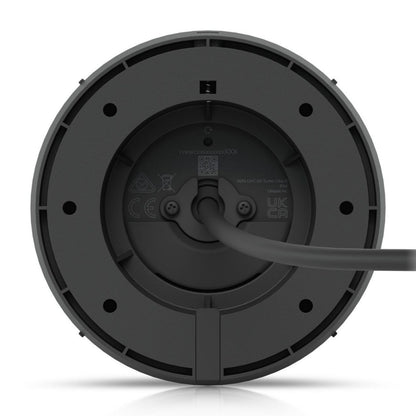 Ubiquiti UniFi Protect G5 Turret Ultra POE kamera sort underside med strømkabel, skruer, certifikat-symboler og QR-kode.