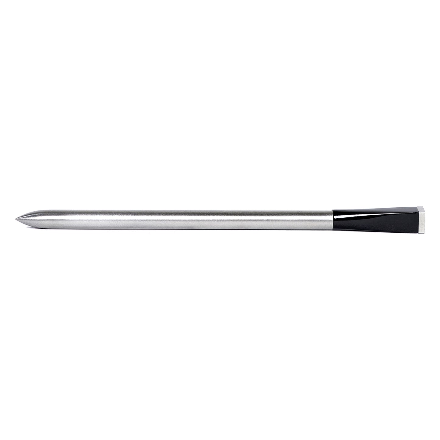Meater+ metalmejsel med spids ende og fladt sort håndtag, designet i samme stil som Meater+ trådløs grilltermometer.