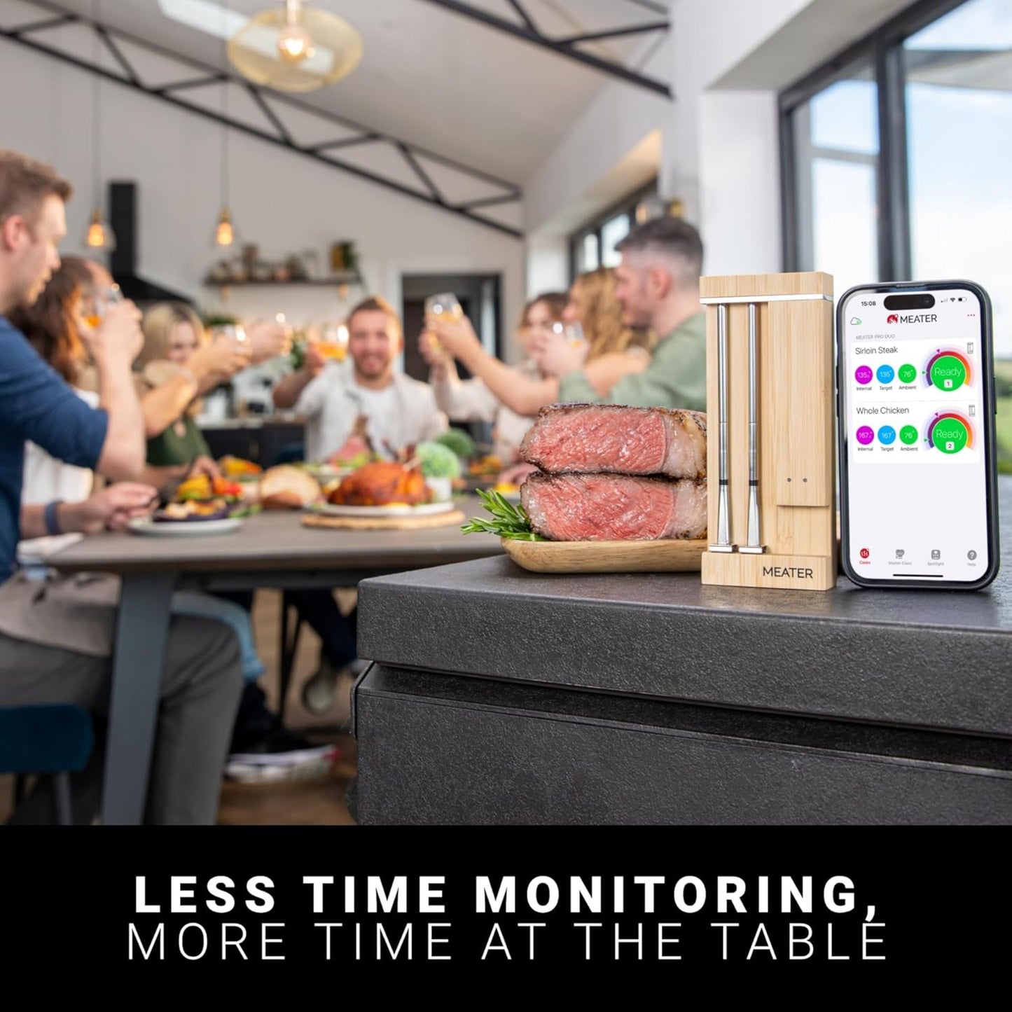 Meater Pro Duo trådløs stegetermometer wifi ved tilberedt kød og smartphone med Meater app, tekst: Overvågning på mindre tid.