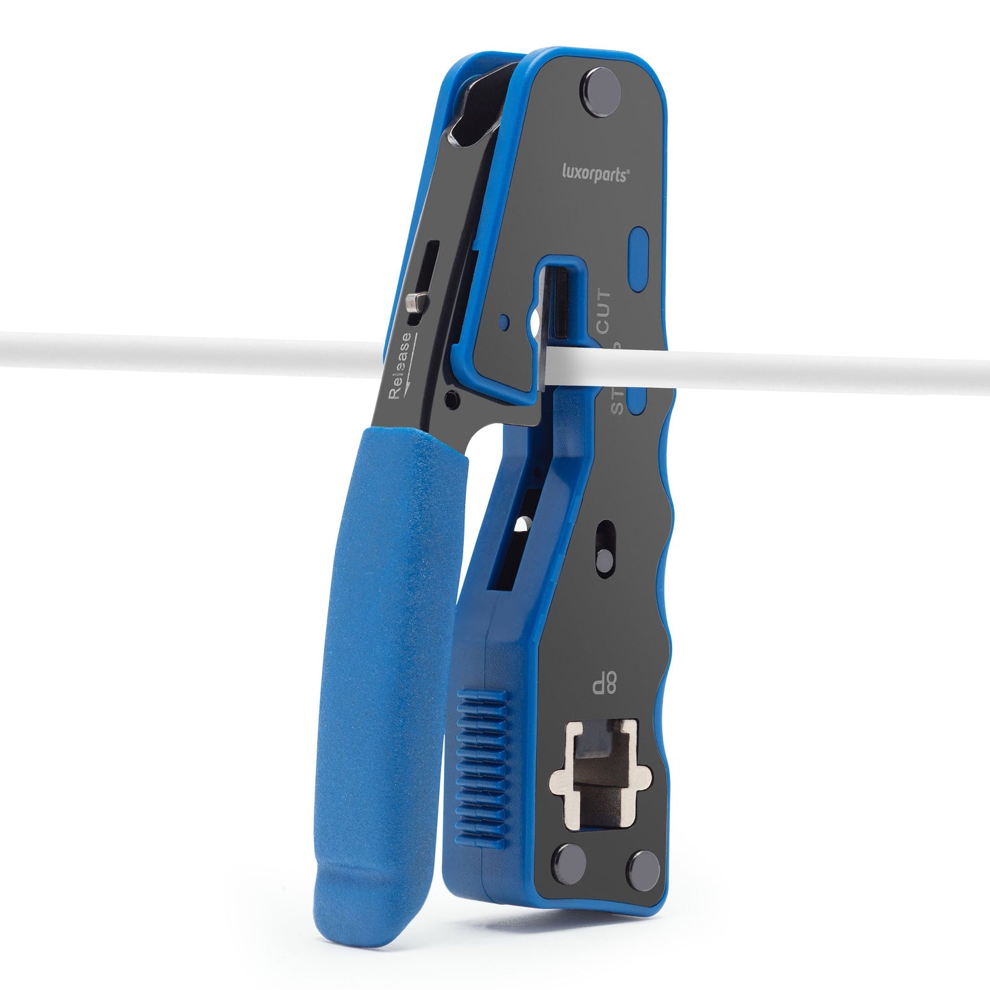 Blå og sort crimptang med klip- og afisoleringsfunktion til RJ45-stik, riflede greb, holder et coaxialkabel.